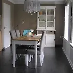 Apartman Near The Belgian Border Roosteren