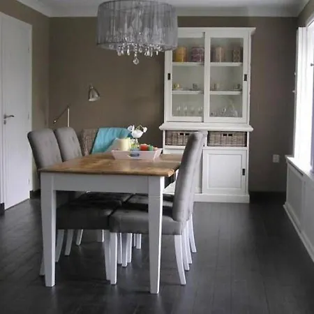 Apartment Cozy Apartment In Roasting Near The Belgian Border Roosteren