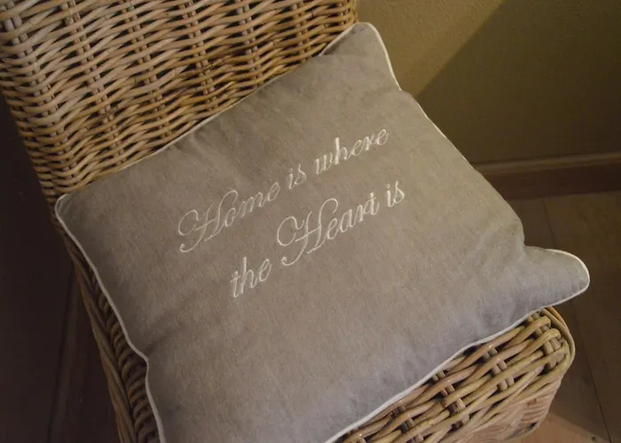 Near The Belgian Border דירה *