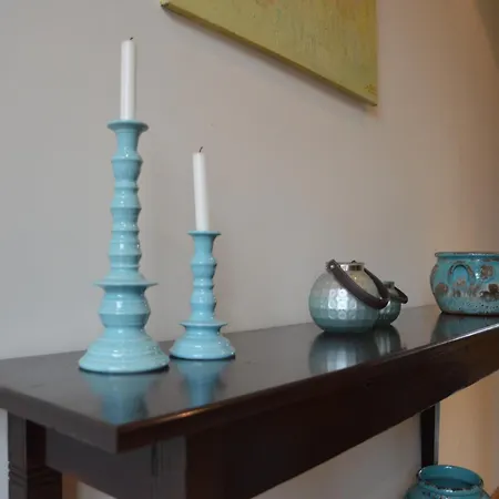 Near The Belgian Border شقة