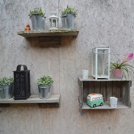 Near The Belgian Border شقة